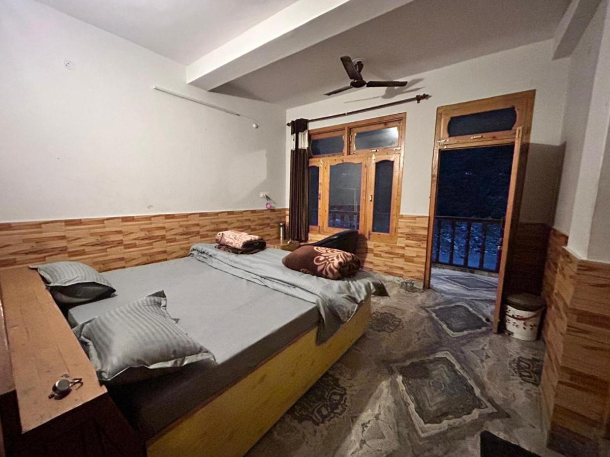 Flipsyde Retreat Hotel Касол Екстериор снимка